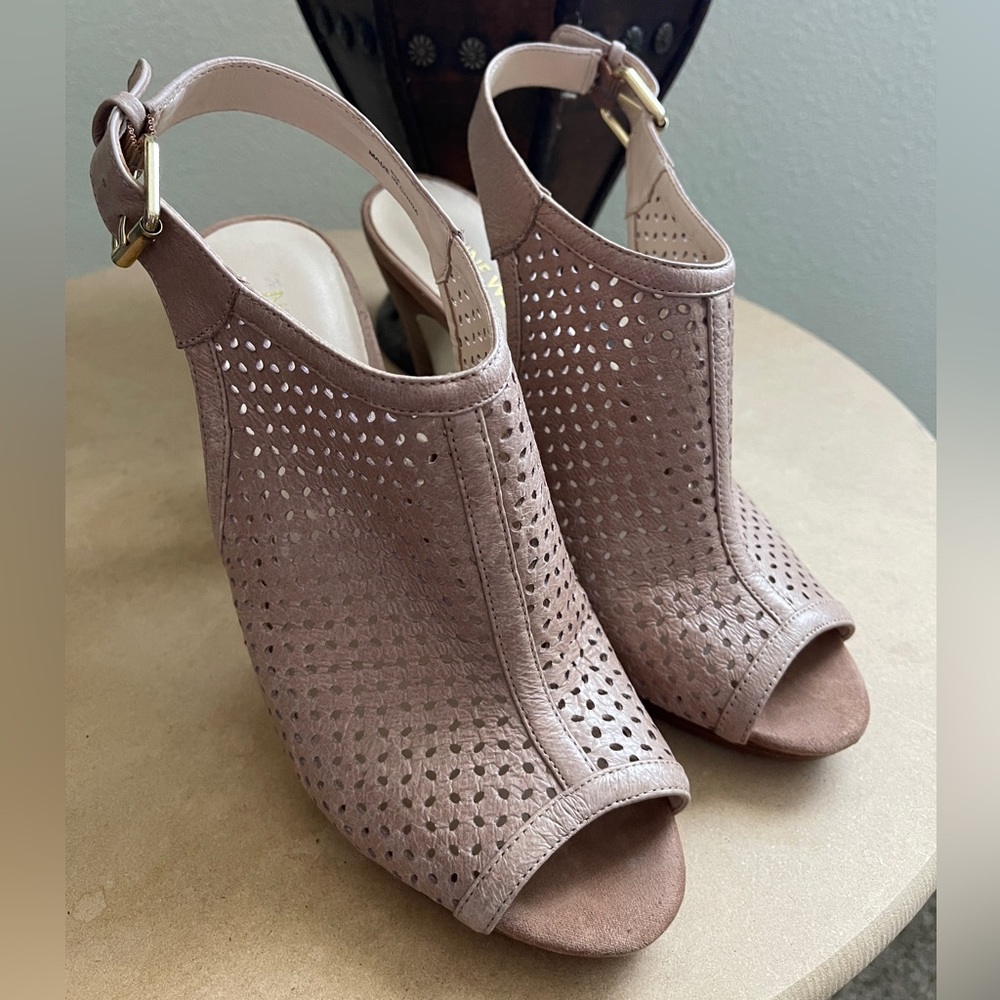 #012 Ninewest heels